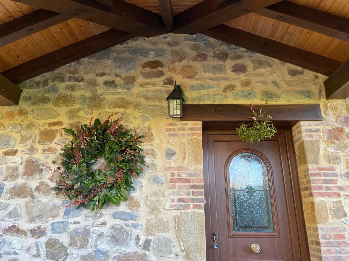 Vitori'S House Tourist Accommodation Ahedo Exterior photo